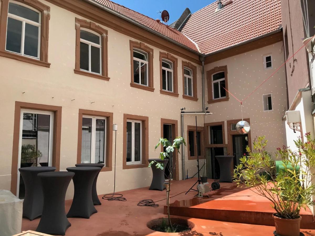 Boutique-Ferienwohnung Im Alten Weinhaus Moser Grünstadt Zewnętrze zdjęcie